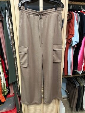 Women’s Scoop Taupe  cargo pant